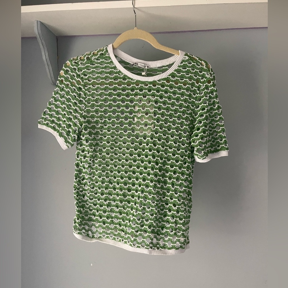 Zara green & white knit top - size S - NWT